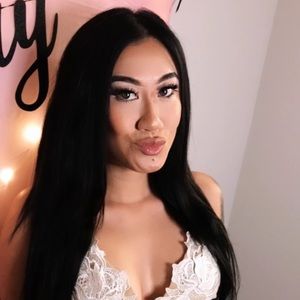 Meet your Posher, Nicha